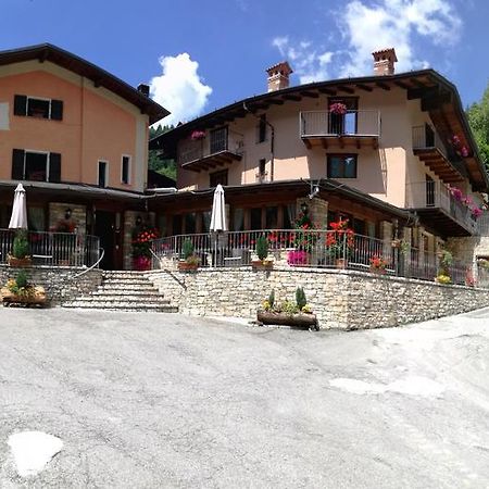 Agriturismo Cornei Da Nadia Guest House Collio Ngoại thất bức ảnh